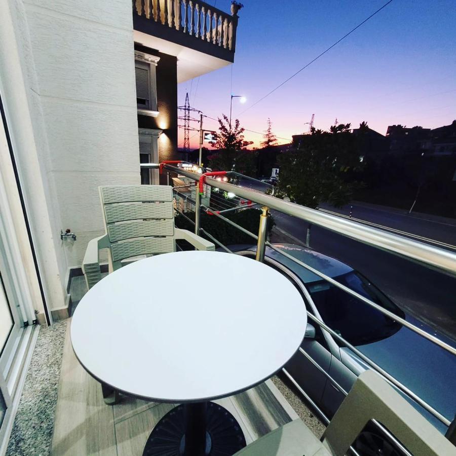 Saranda Seacret Suites Exterior photo
