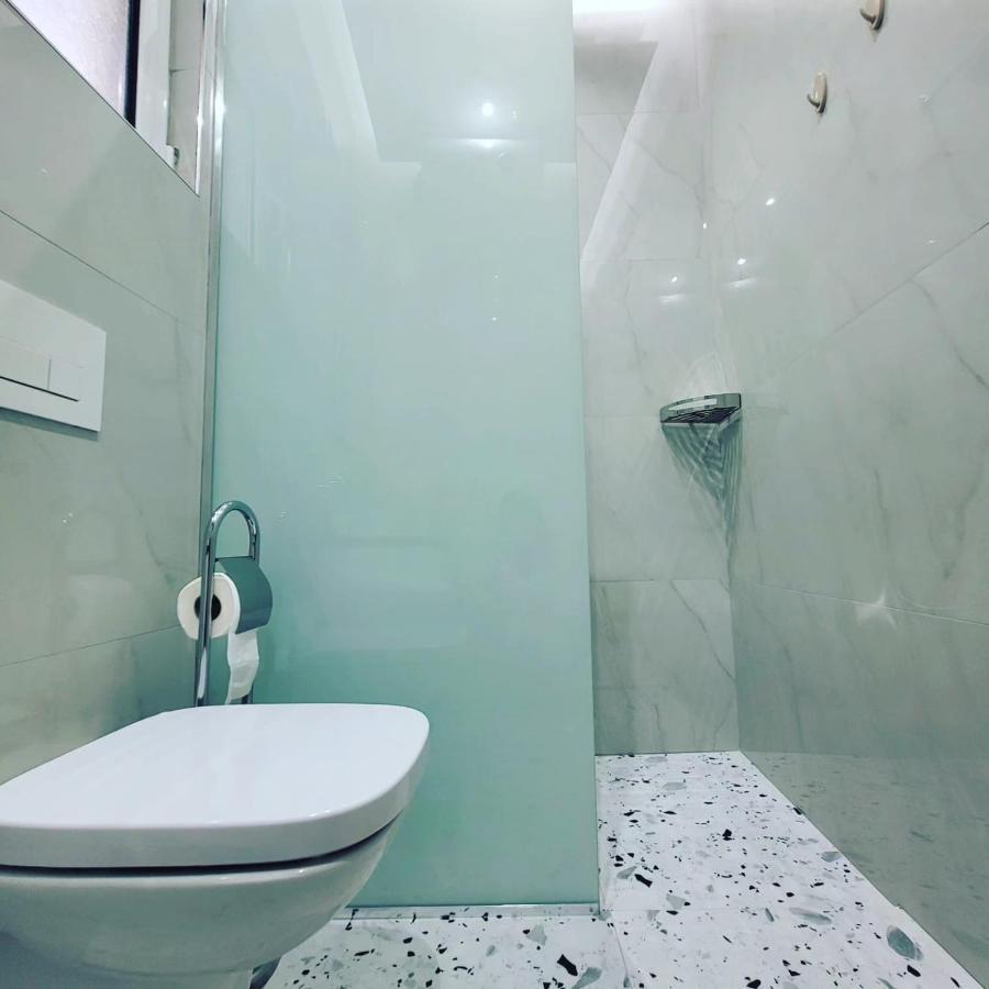 Saranda Seacret Suites Exterior photo
